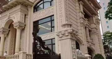 成都黄金麻别墅外墙异形定制