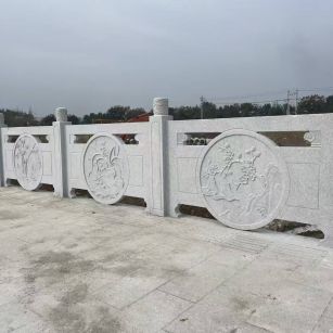成都芝麻白河道栏杆 石材栏杆