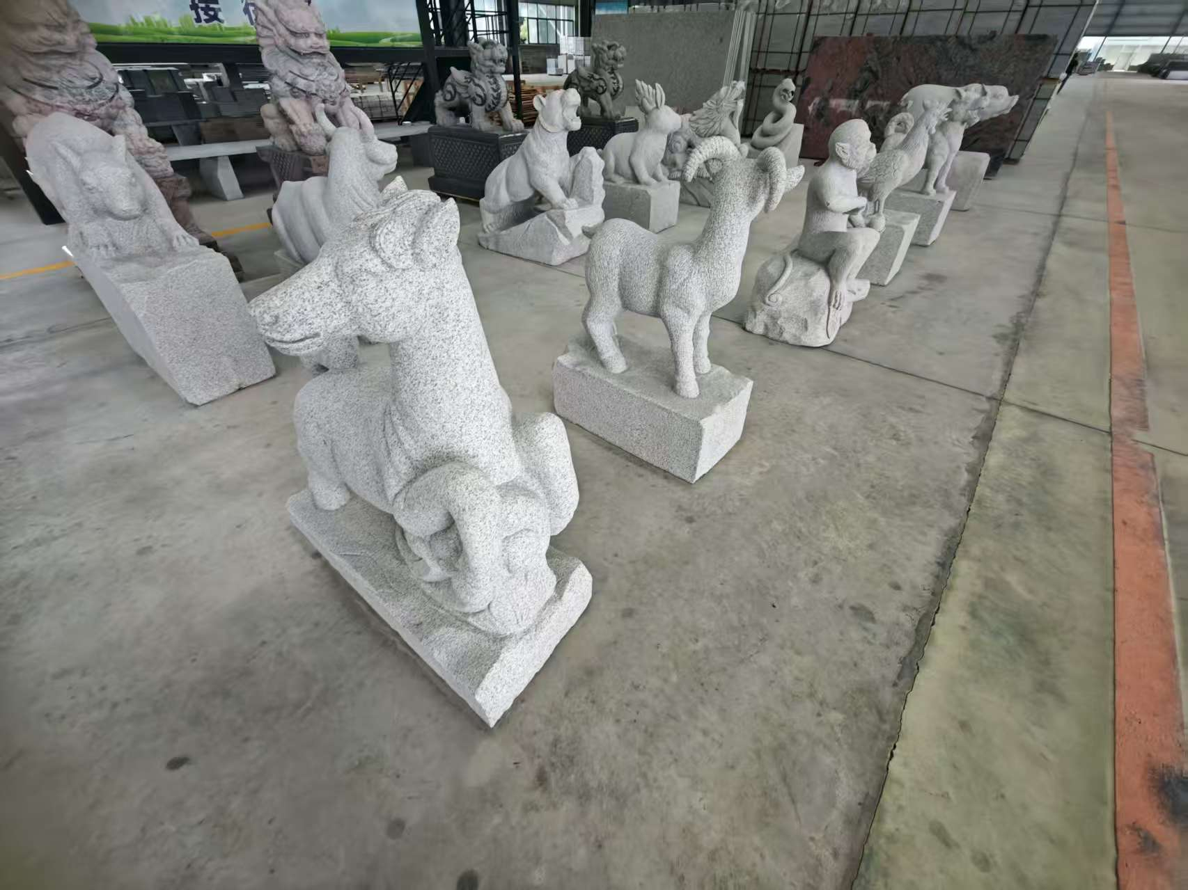 成都芝麻白雕刻 十二生肖 异形雕刻