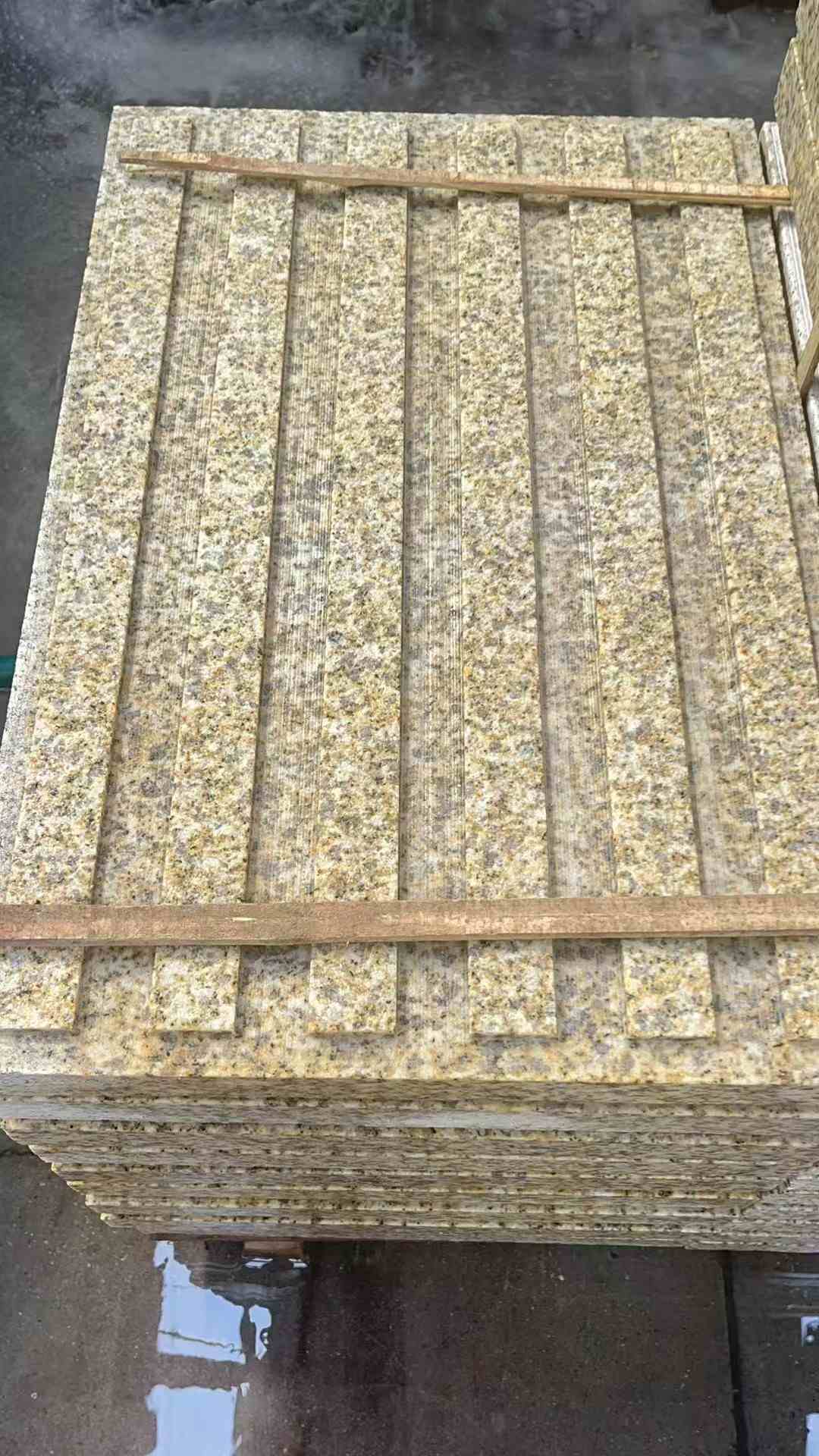 成都黄金麻盲道 石材盲道