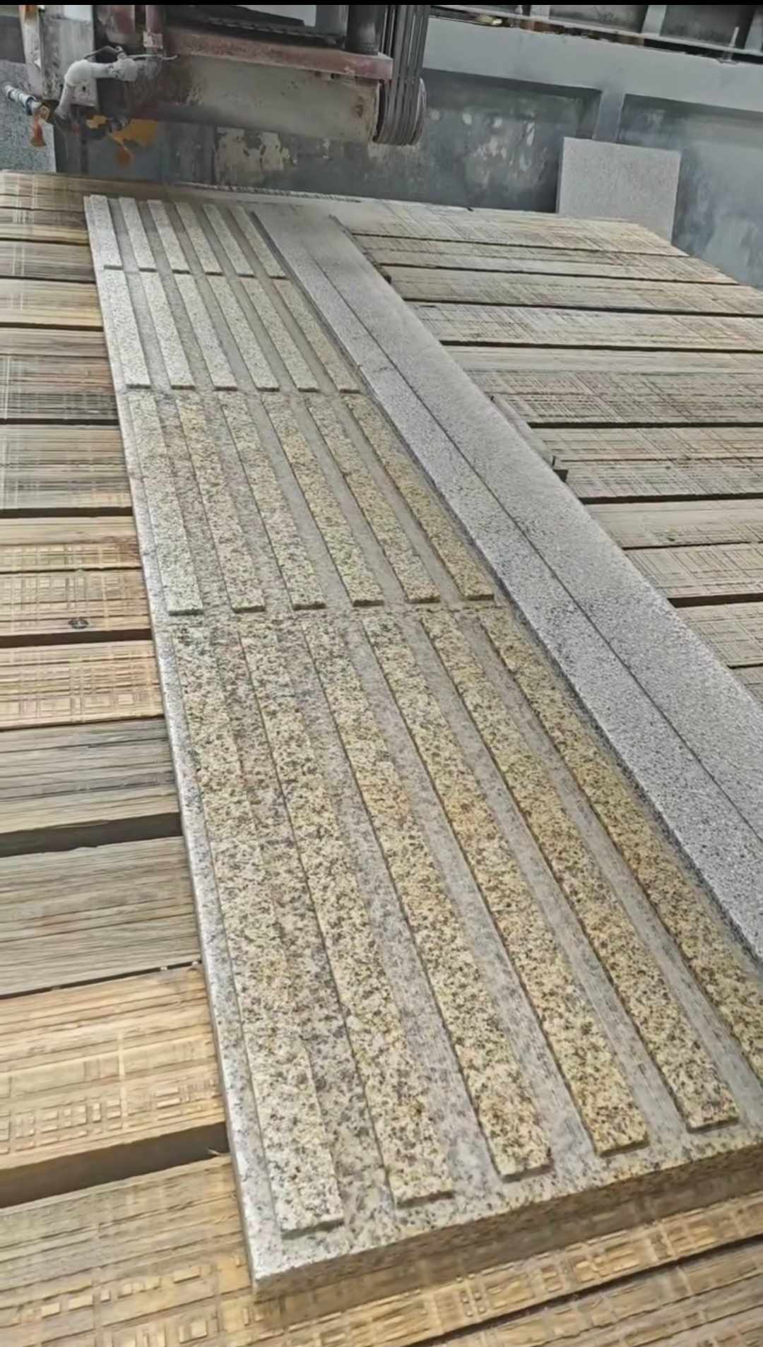 成都黄金麻盲道石 盲条